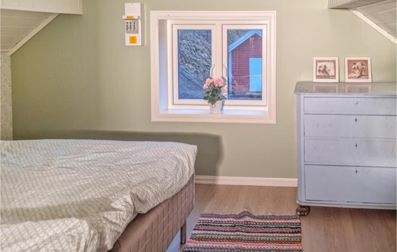 Amazing Home In Hidrasund With Wifi Eide  Camera foto
